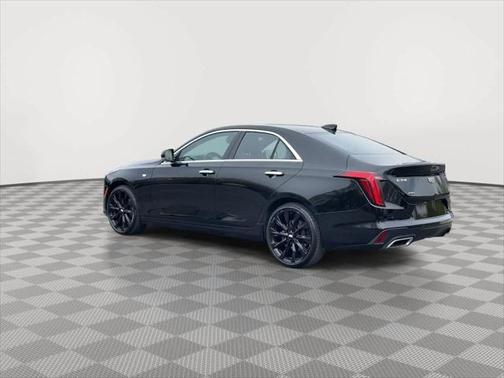 2022 Cadillac CT4 Luxury
