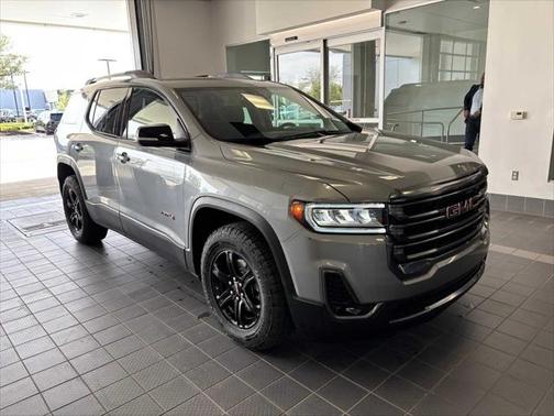 2023 GMC Acadia AWD AT4