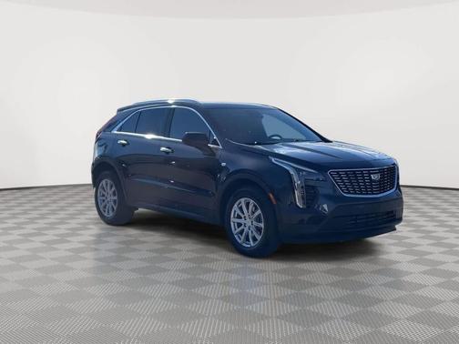 2022 Cadillac XT4 Luxury