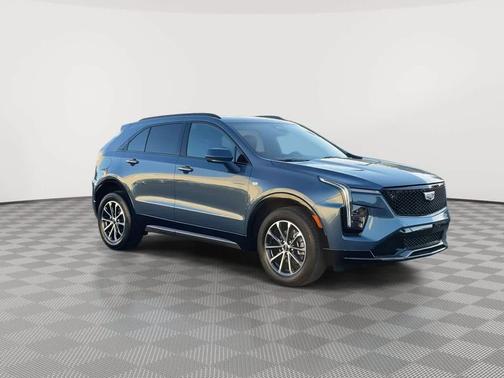 2024 Cadillac XT4 Sport