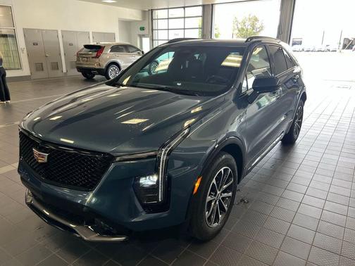 2024 Cadillac XT4 Sport