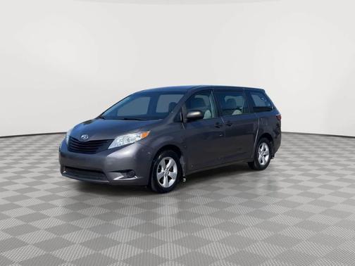 2017 Toyota Sienna SE