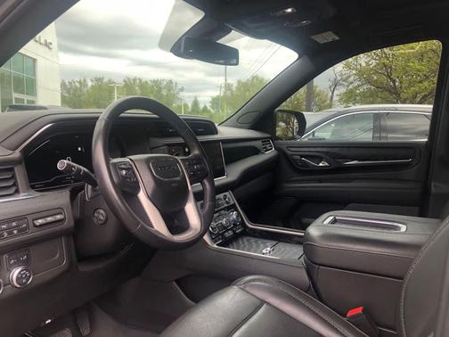 Onyx Black 2022 GMC Yukon Denali
