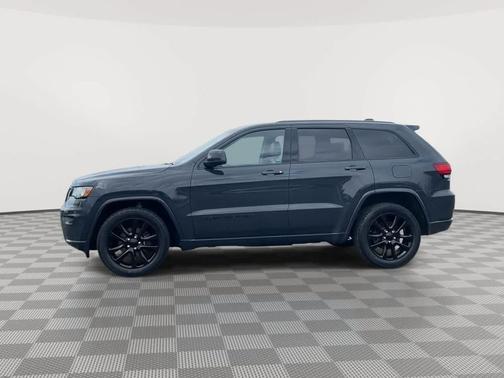 2017 Jeep Grand Cherokee Altitude