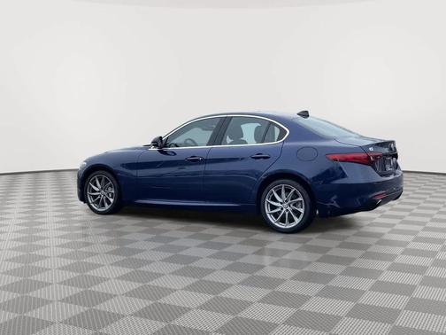 2019 Alfa Romeo Giulia Base