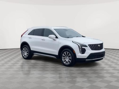 2022 Cadillac XT4 Premium Luxury