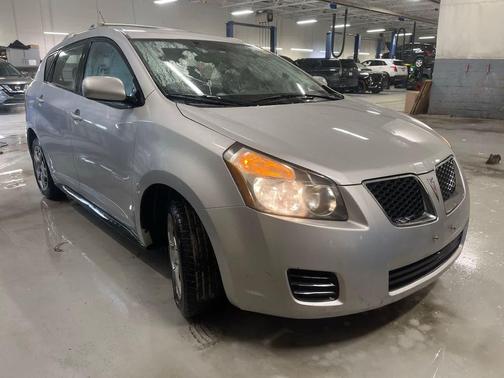 2009 Pontiac Vibe Base