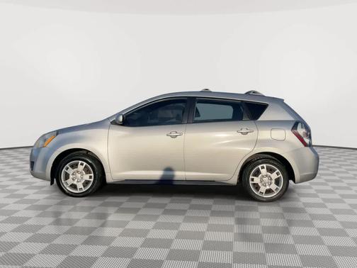 2009 Pontiac Vibe Base