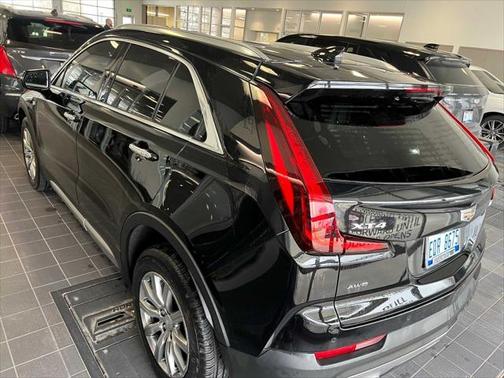 2022 Cadillac XT4 Premium Luxury
