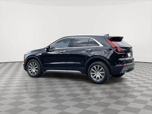 2022 Cadillac XT4 Premium Luxury