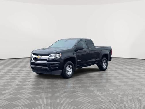 Black 2019 Chevrolet Colorado WT