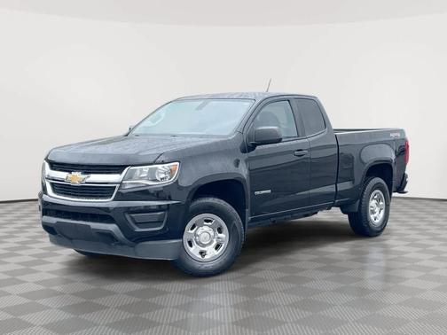 Black 2019 Chevrolet Colorado WT