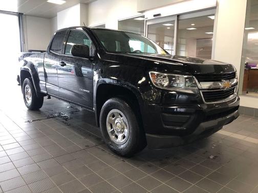 Black 2019 Chevrolet Colorado WT