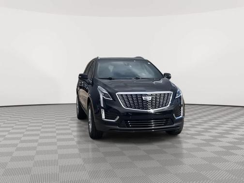 Stellar Black Metallic 2023 Cadillac XT5 Luxury