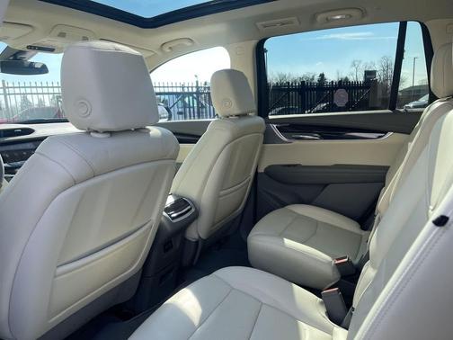 2023 Cadillac XT6 Premium Luxury AWD