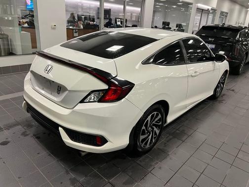 2016 Honda Civic LX-P