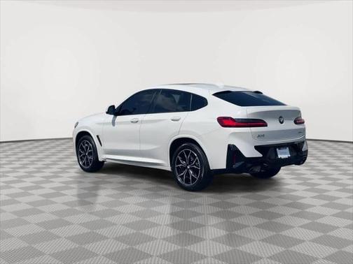 2023 BMW X4 xDrive30i