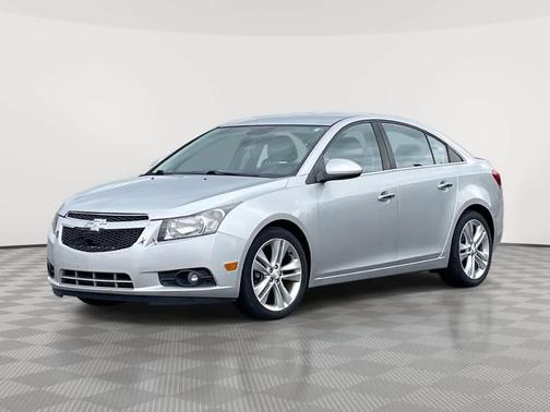 Silver Ice Metallic 2014 Chevrolet Cruze LTZ