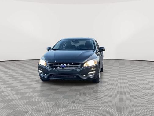 2016 Volvo S60 T5 Drive-E Premier