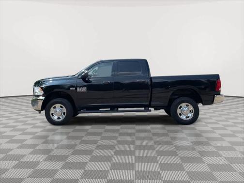 2017 RAM 2500 Tradesman Crew Cab 4x4 6'4' Box