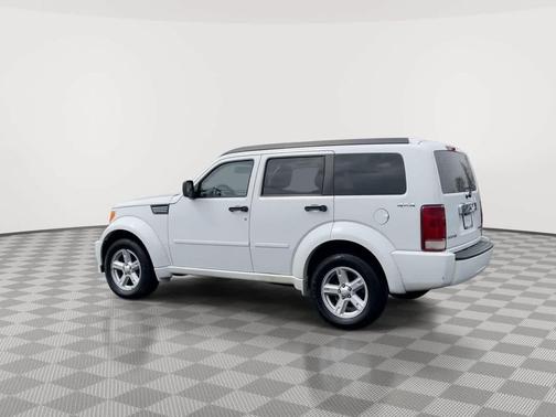 Bright White 2011 Dodge Nitro SXT