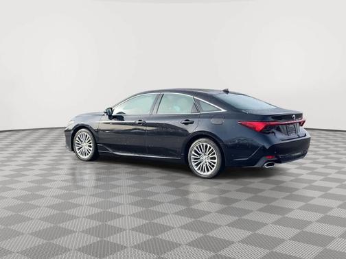 2022 Toyota Avalon Limited