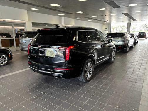 2023 Cadillac XT6 Premium Luxury FWD