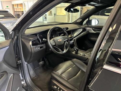 2023 Cadillac XT6 Premium Luxury FWD