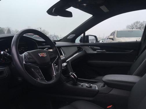 2023 Cadillac XT5 Premium Luxury