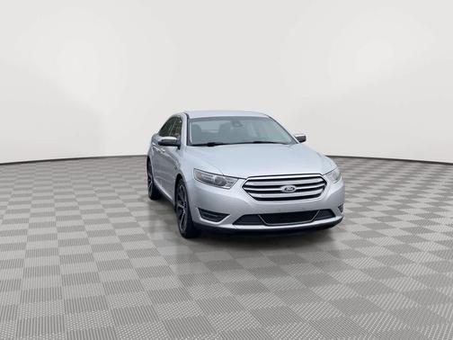 2015 Ford Taurus Limited