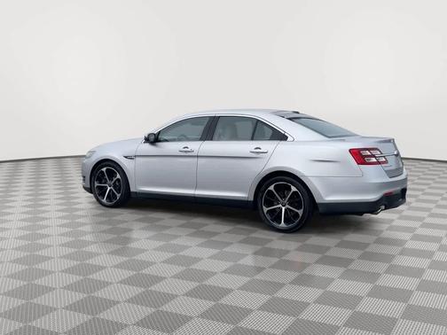 2015 Ford Taurus Limited