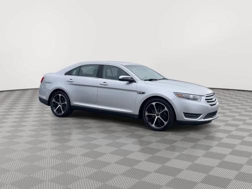 2015 Ford Taurus Limited