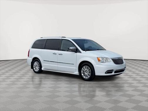 2014 Chrysler Town & Country Limited