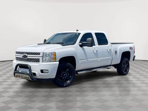 Summit White 2013 Chevrolet Silverado 2500 LT