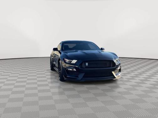 2017 Ford Shelby GT350 Base