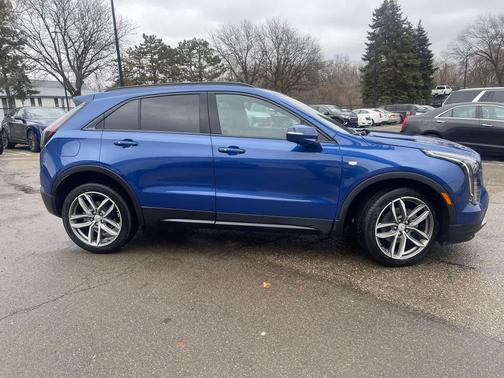 2023 Cadillac XT4 Sport