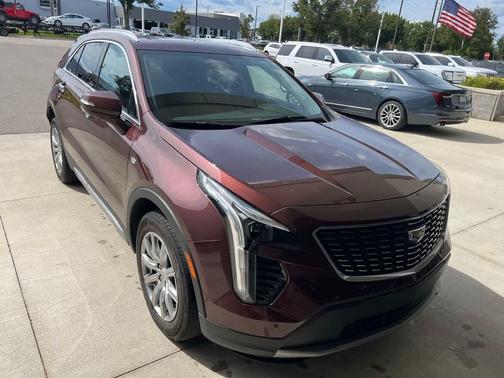 2023 Cadillac XT4 Premium Luxury