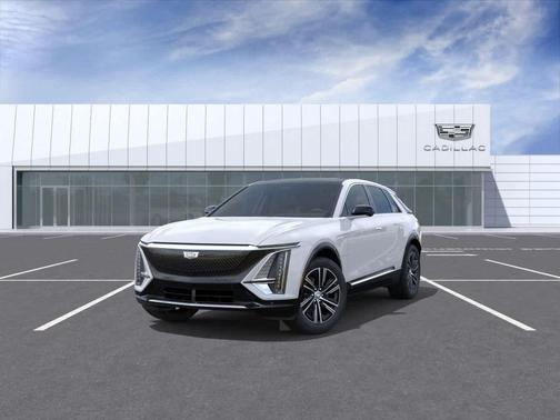Vibrant White Tricoat 2027 Cadillac LYRIQ Luxury