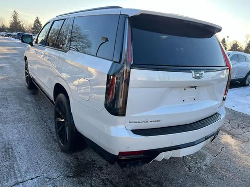 2023 Cadillac Escalade ESV V-Series