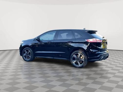 2022 Ford Edge ST