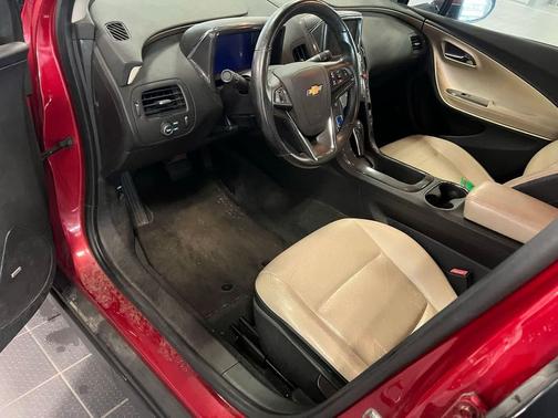 2011 Chevrolet Volt Base