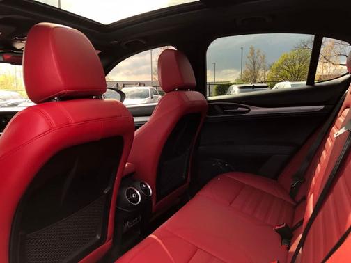 Vulcano Black Metallic 2024 Alfa Romeo Stelvio Ti