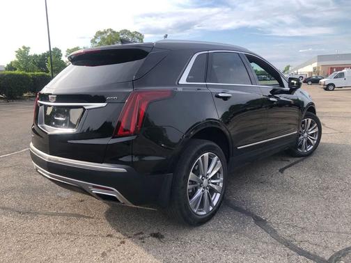 Stellar Black Metallic 2024 Cadillac XT5 Premium Luxury