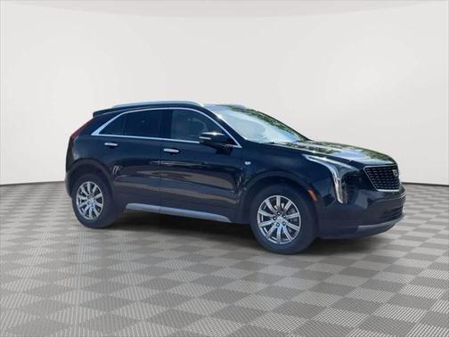 2022 Cadillac XT4 Premium Luxury
