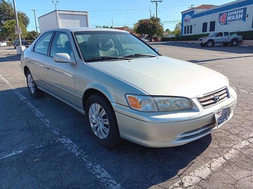 2000 Toyota Camry LE