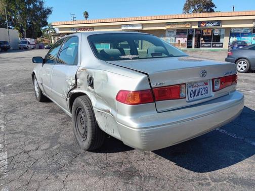 2000 Toyota Camry LE