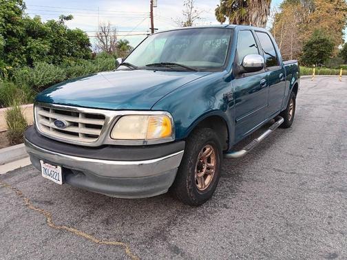 2001 Ford F-150 XLT SuperCrew