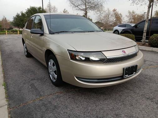 2004 Saturn Ion 2