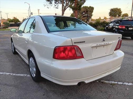 2002 Mitsubishi Galant Base