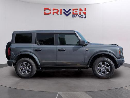 Carbonized Gray 2025 Ford Bronco Big Bend